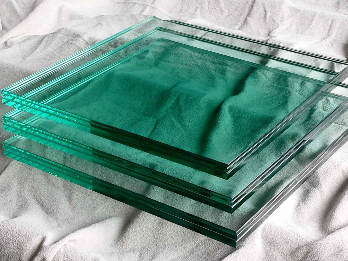 Силикатное стекло можно. Многослойное стекло триплекс 44.2. Стекло пулестойкое бр2. Ламинированное стекло триплекс. Triplex стекло.
